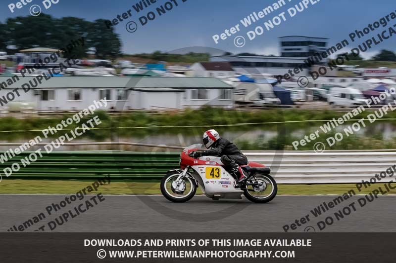 Vintage motorcycle club;eventdigitalimages;mallory park;mallory park trackday photographs;no limits trackdays;peter wileman photography;trackday digital images;trackday photos;vmcc festival 1000 bikes photographs